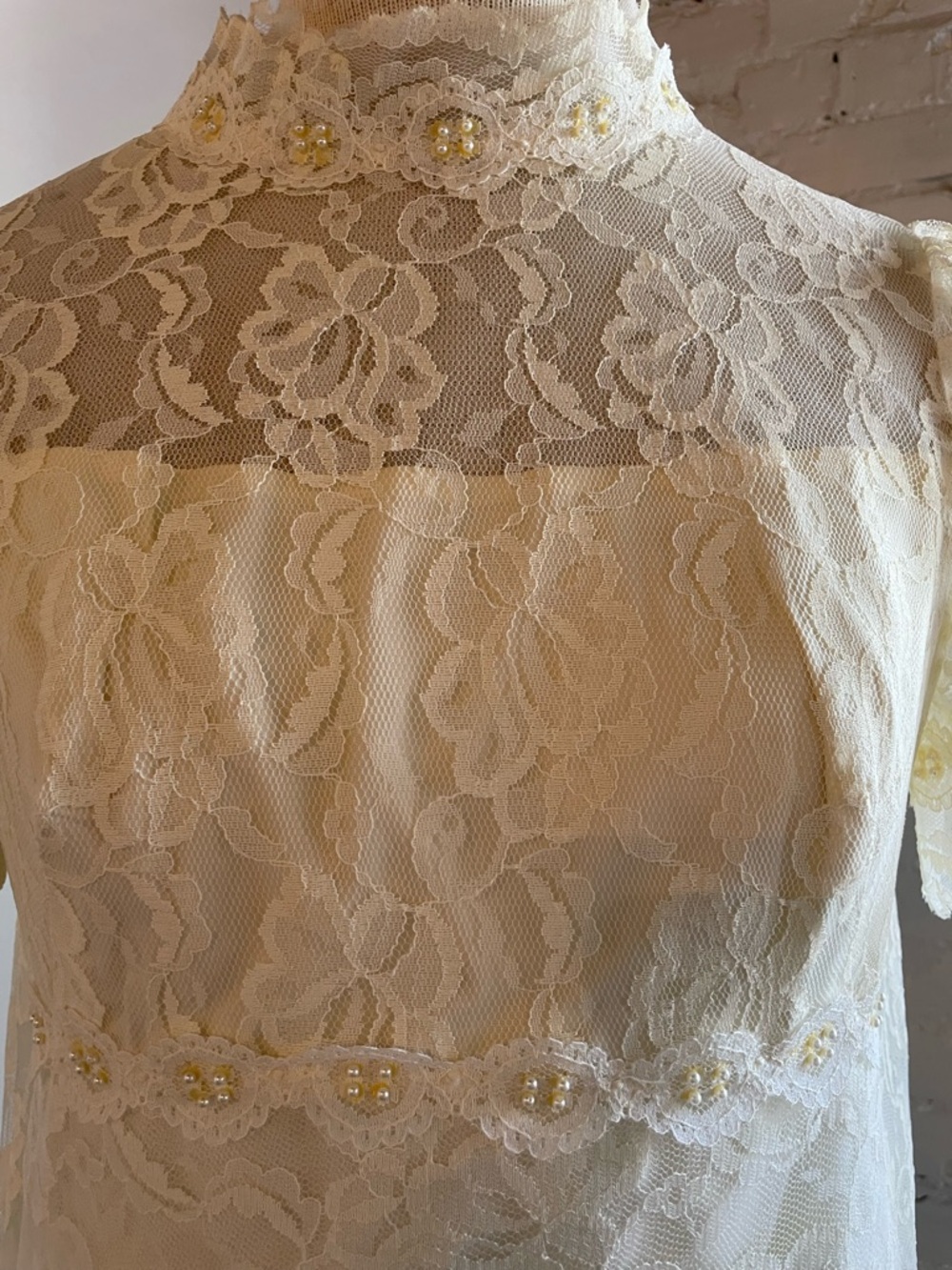 1960s Empire Waist Lace Wedding Gown - Picture 5 of 6